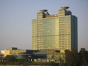 300px-Adana_Hilton_Hotel