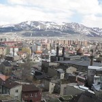 Erzurum Kalesi'ndeki saat kulesinden Erzurum panoraması