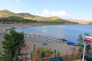 Hazar Gölü Plajı 